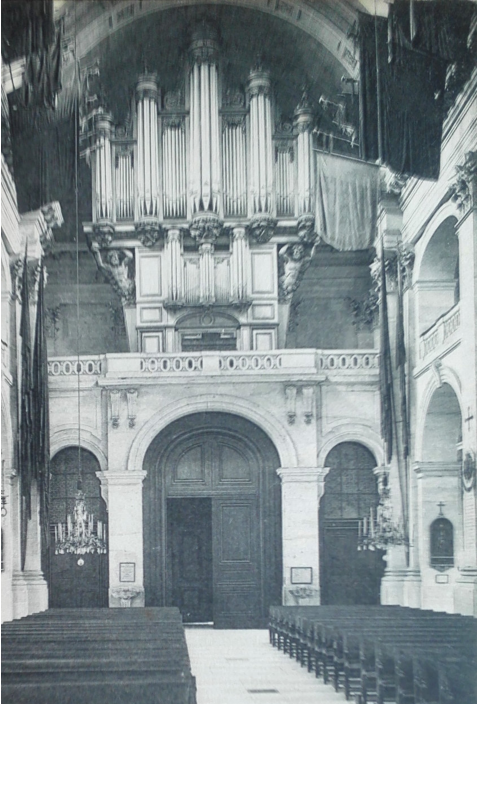 Une photo ancienne des Invalides où l'on distingue l'ancienne console avant les travaux de Beuchet .