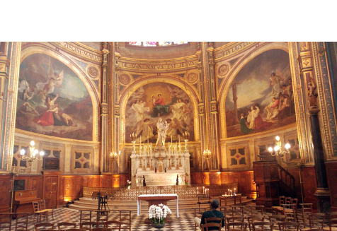 Le buffet plat en armoire datant de la fin du XVIIIe siècle provient de l'église Saint Eustache, chapelle de la Vierge (photo au-dessous).